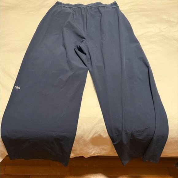 Alo Navy Suit Up Trouser Medium Size - Picture 3 of 4